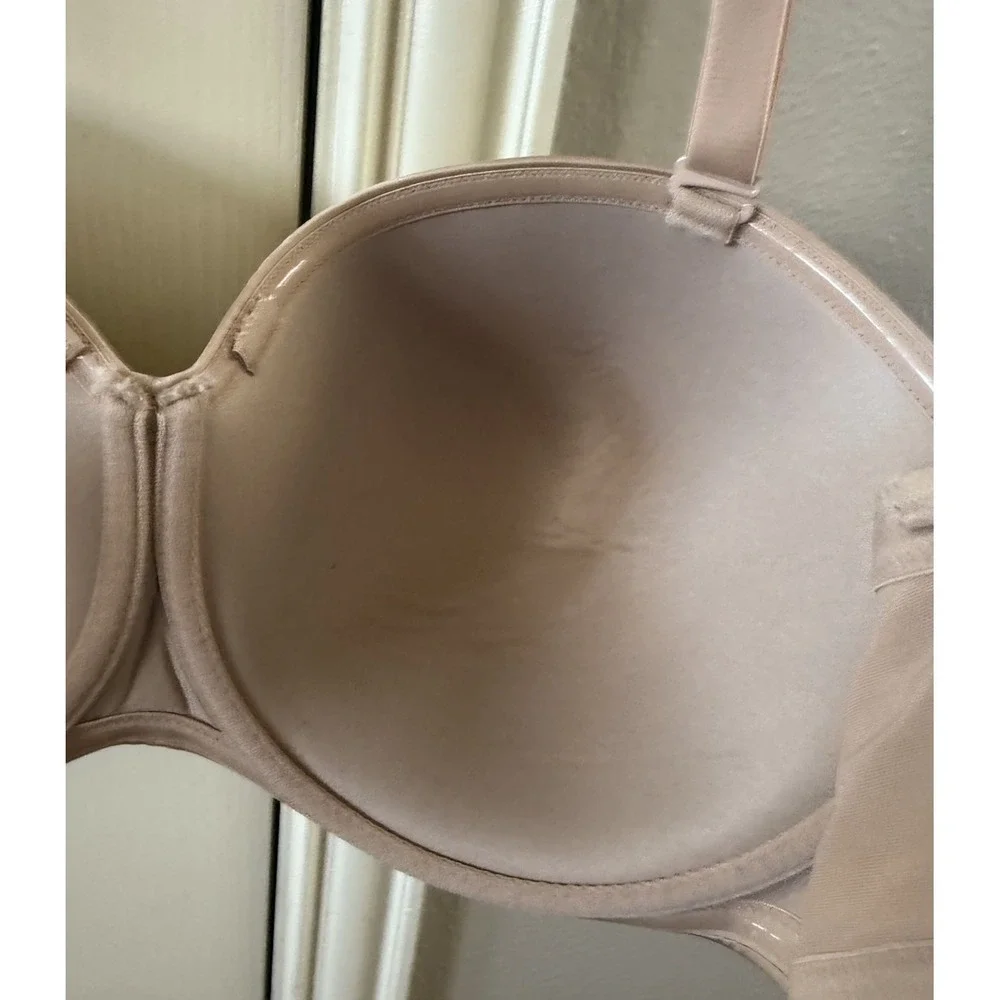Curvy Couture Intimates Nude Strapless Convertible Bra Multiple‎ Ways 42DDD